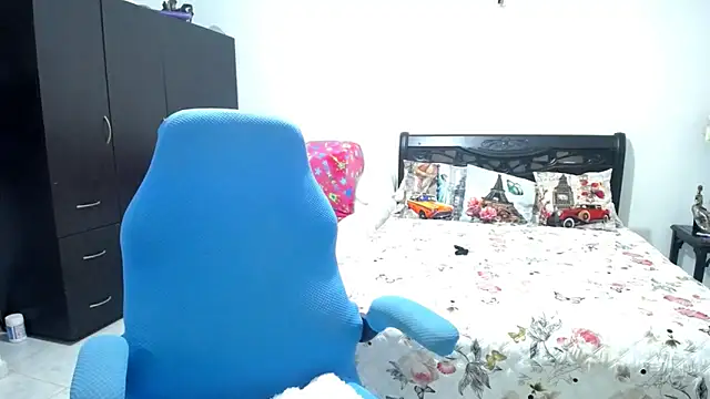 Snapshot of Xiimen chatting on November 13, 10:52 pm Xiimen online show from November 13, 10:52 pm