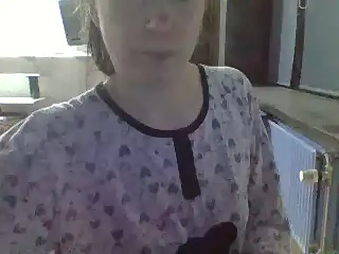 Snapshot of Moi_Lina chatting on December 14, 6:52 pm Moi Lina online show from December 14, 6:52 pm