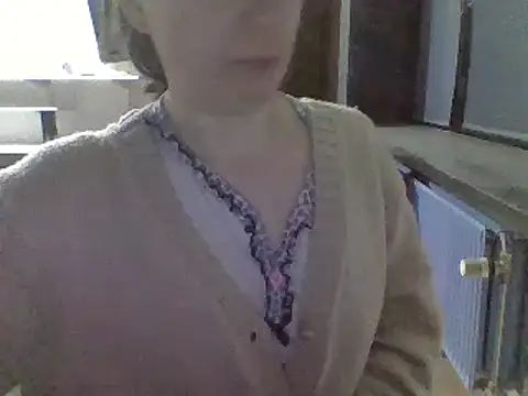 Snapshot of Moi_Lina chatting on January 17, 9:28 pm Moi Lina online show from January 17, 9:28 pm