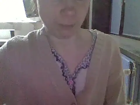 Snapshot of Moi_Lina chatting on January 27, 6:41 pm Moi Lina online show from January 27, 6:41 pm