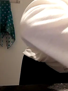 Snapshot of Moi_Lina chatting on September 10, 12:05 pm Moi Lina online show from September 10, 12:05 pm