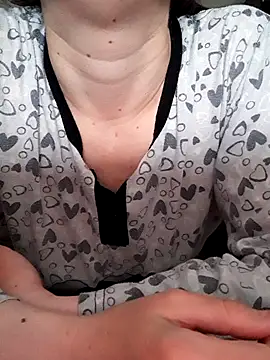 Snapshot of Moi_Lina chatting on October 10, 11:42 am Moi Lina online show from October 10, 11:42 am