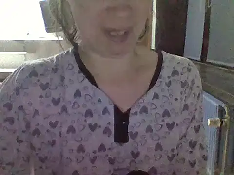 Snapshot of Moi_Lina chatting on October 17, 9:39 pm Moi Lina online show from October 17, 9:39 pm