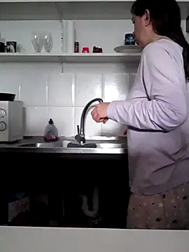 Moi Lina online show from March 1, 3:58 pm