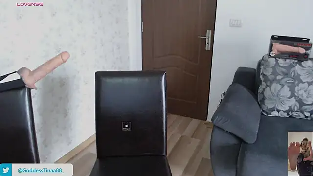 Goddess Tina online show from November 10, 8:46 am