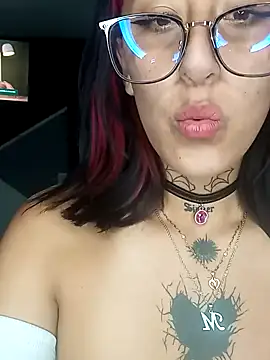 Mariana Joness online show from January 1, 5:22 am