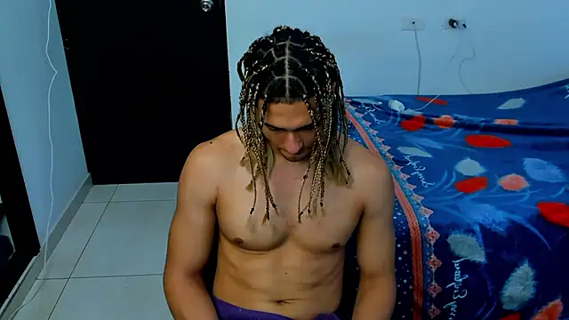 Snapshot of Kris_Khalifa69 chatting on March 11, 2:07 pm Kris Khalifa69 online show from March 11, 2:07 pm