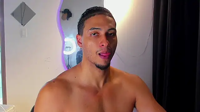 Snapshot of Kris_Khalifa69 chatting on September 15, 8:09 pm Kris Khalifa69 online show from September 15, 8:09 pm