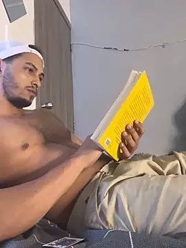 Kris Khalifa69 online show from April 30, 6:42 am