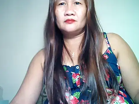 Snapshot of CarelineJoy chatting on February 20, 11:31 am CarelineJoy online show from February 20, 11:31 am
