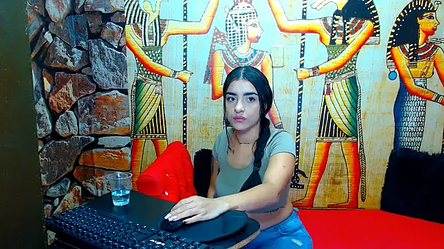 lorensweet77 online show from January 21, 6:23 pm