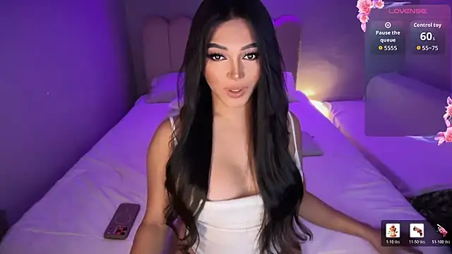 Snapshot of shantal_r0mance chatting on June 14, 12:52 am shantal r0mance online show from June 14, 12:52 am