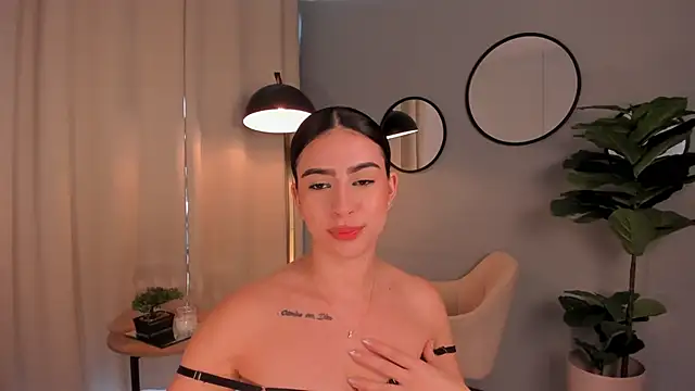 LiaPearce online show from January 13, 5:23 pm