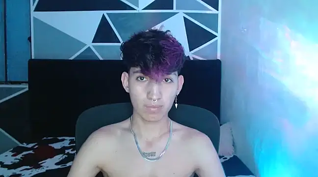 littlextreme online show from December 10, 3:30 am