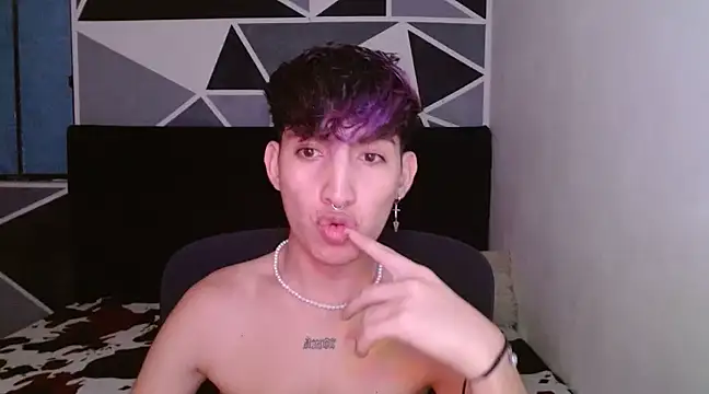 littlextreme online show from January 9, 12:14 am