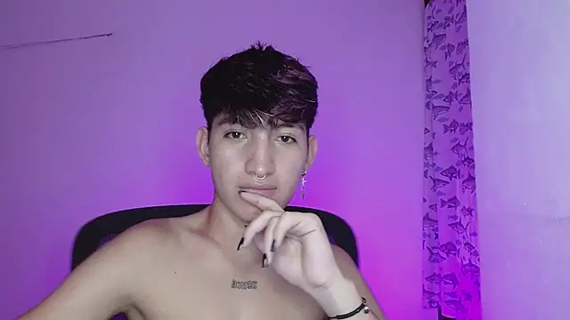 littlextreme online show from February 27, 7:23 am