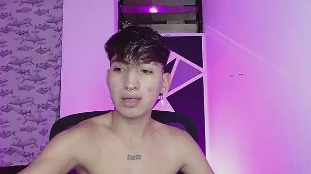 littlextreme online show from March 5, 3:29 am