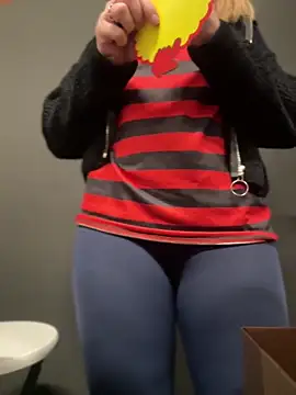 DaisyVibesss online show from March 15, 1:51 pm