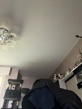 DaisyVibesss online show from April 23, 10:58 am