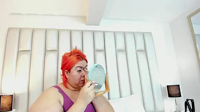 aandreaperez online show from November 13, 11:31 am