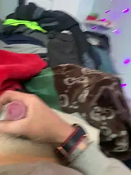 Hugetings online show from April 21, 4:34 pm