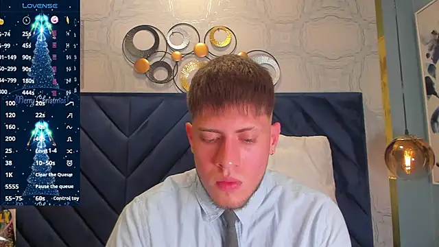 Snapshot of SebastianMaximoff chatting on December 29, 3:13 pm SebastianMaximoff online show from December 29, 3:13 pm