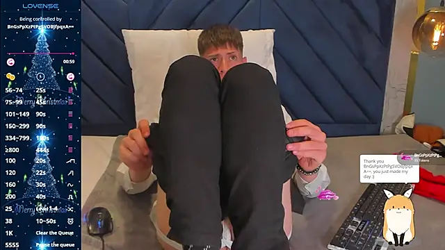 Snapshot of SebastianMaximoff chatting on December 30, 3:13 pm SebastianMaximoff online show from December 30, 3:13 pm