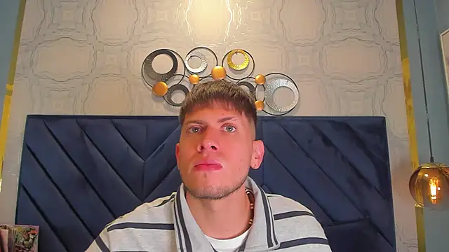 Snapshot of SebastianMaximoff chatting on December 31, 12:15 pm SebastianMaximoff online show from December 31, 12:15 pm