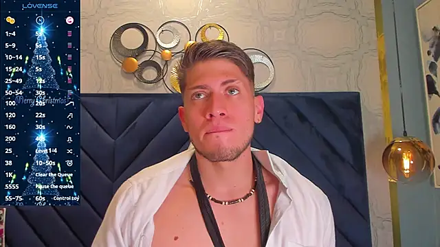 Snapshot of SebastianMaximoff chatting on December 31, 6:24 pm SebastianMaximoff online show from December 31, 6:24 pm