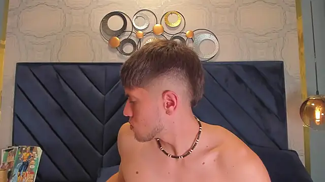 Snapshot of SebastianMaximoff chatting on January 4, 12:16 pm SebastianMaximoff online show from January 4, 12:16 pm