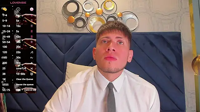 Snapshot of SebastianMaximoff chatting on January 5, 4:06 pm SebastianMaximoff online show from January 5, 4:06 pm