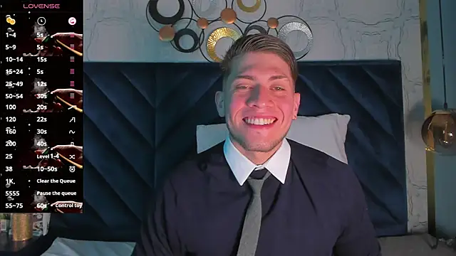 Snapshot of SebastianMaximoff chatting on January 12, 3:03 pm SebastianMaximoff online show from January 12, 3:03 pm