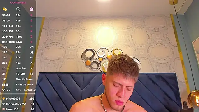 Snapshot of SebastianMaximoff chatting on January 26, 4:09 pm SebastianMaximoff online show from January 26, 4:09 pm