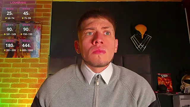 Snapshot of SebastianMaximoff chatting on February 18, 12:39 pm SebastianMaximoff online show from February 18, 12:39 pm