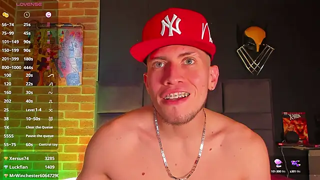 Snapshot of SebastianMaximoff chatting on February 18, 7:09 pm SebastianMaximoff online show from February 18, 7:09 pm