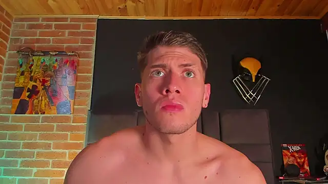 Snapshot of SebastianMaximoff chatting on February 22, 6:08 pm SebastianMaximoff online show from February 22, 6:08 pm