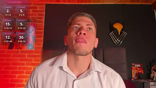 Snapshot of SebastianMaximoff chatting on March 10, 1:21 pm SebastianMaximoff online show from March 10, 1:21 pm