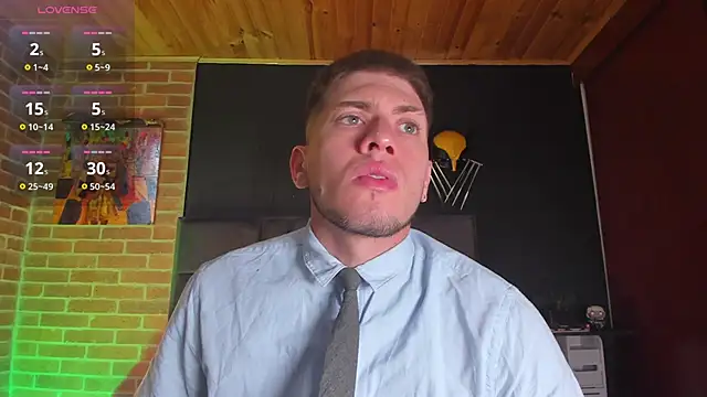 Snapshot of SebastianMaximoff chatting on March 12, 1:30 pm SebastianMaximoff online show from March 12, 1:30 pm