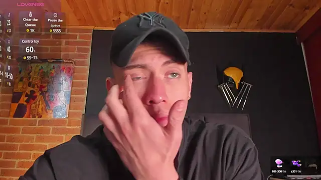 Snapshot of SebastianMaximoff chatting on March 15, 4:21 pm SebastianMaximoff online show from March 15, 4:21 pm