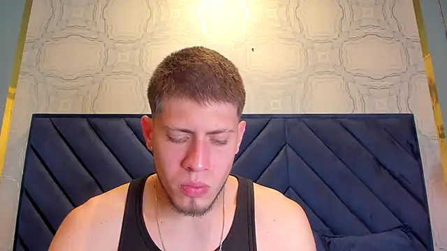 Snapshot of SebastianMaximoff chatting on September 25, 7:39 pm SebastianMaximoff online show from September 25, 7:39 pm