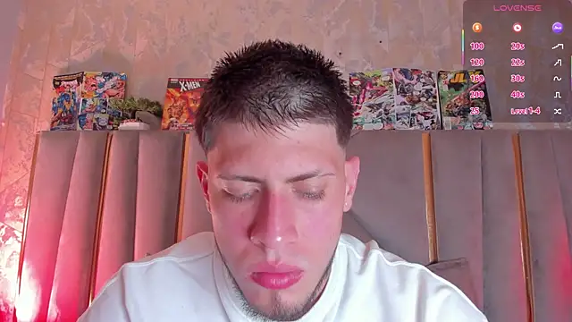 Snapshot of SebastianMaximoff chatting on September 26, 8:02 pm SebastianMaximoff online show from September 26, 8:02 pm