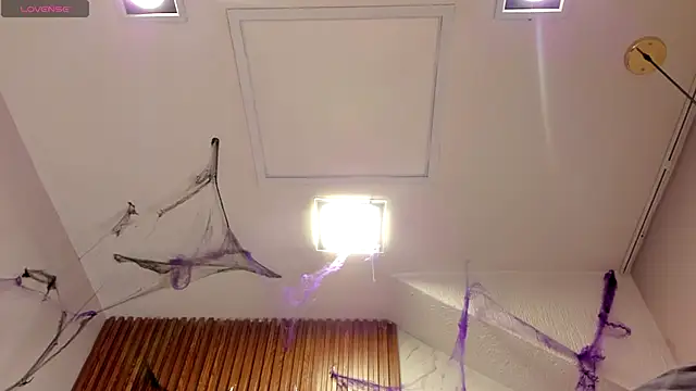 Snapshot of SebastianMaximoff chatting on October 15, 7:47 pm SebastianMaximoff online show from October 15, 7:47 pm