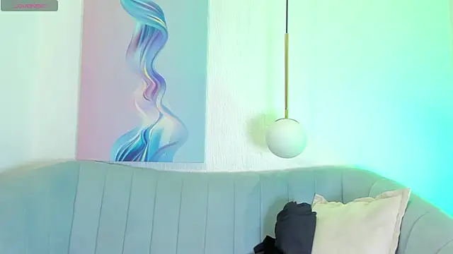 Snapshot of SebastianMaximoff chatting on October 21, 7:58 pm SebastianMaximoff online show from October 21, 7:58 pm