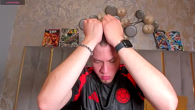 Snapshot of SebastianMaximoff chatting on October 30, 7:36 pm SebastianMaximoff online show from October 30, 7:36 pm