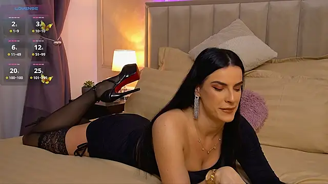 SereneRhodes online show from December 18, 6:43 am