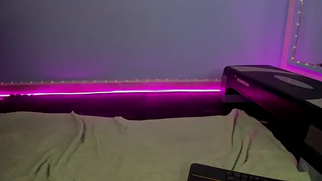 ale cam online show from March 2, 12:31 am