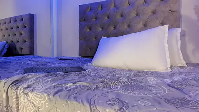 ale cam online show from December 15, 12:37 am