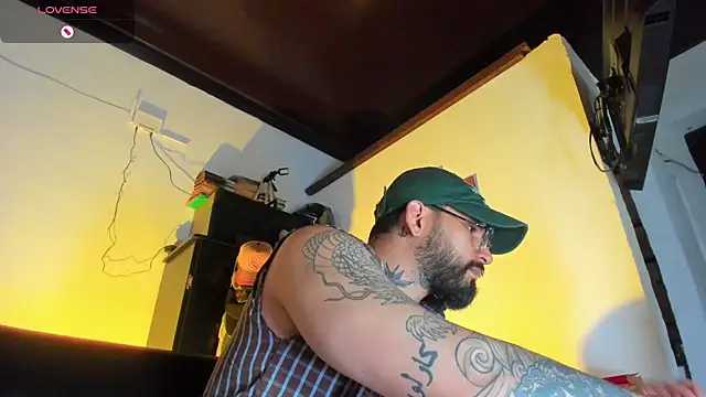 CamiloGray  online show from October 13, 4:07 pm