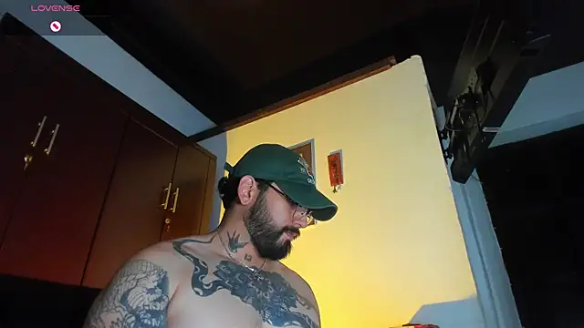 CamiloGray  online show from January 9, 3:59 pm