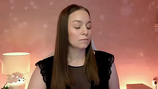 MilaFleur online show from May 30, 2:03 pm